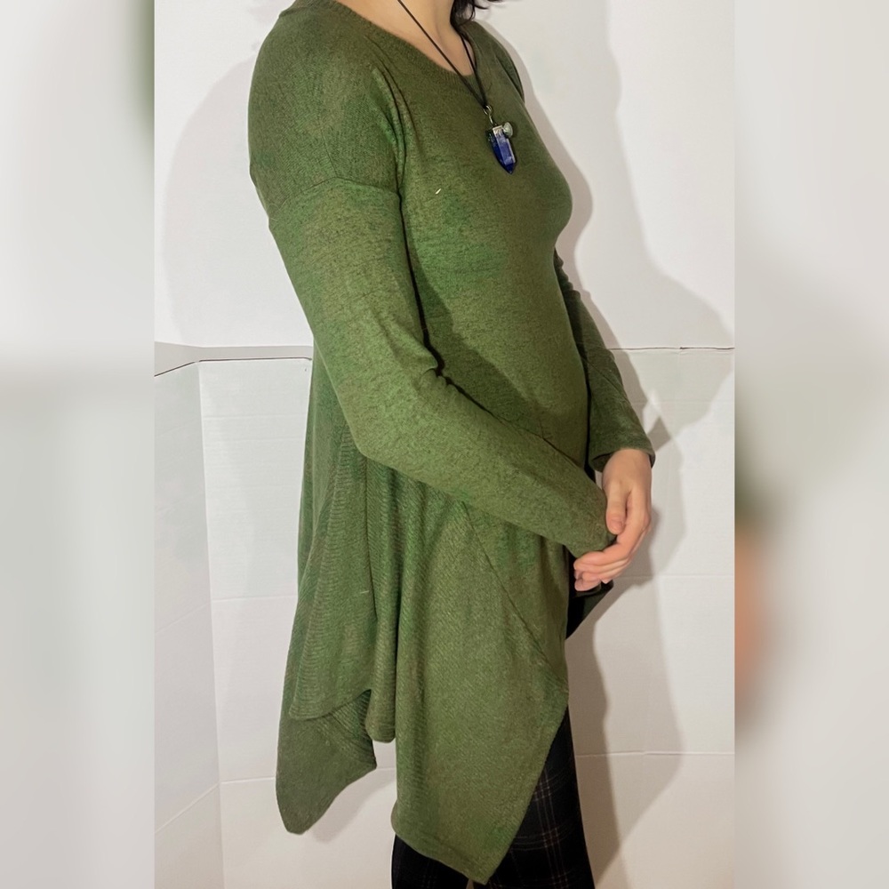 Soft triangle tunic - Picture 3 of 6